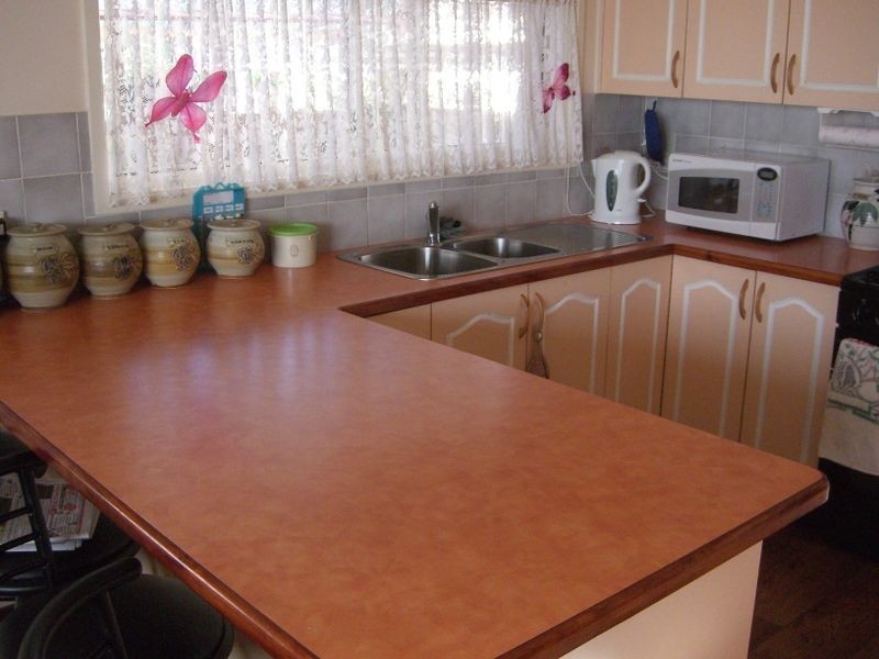 36 Pineview Circuit, Young NSW 2594