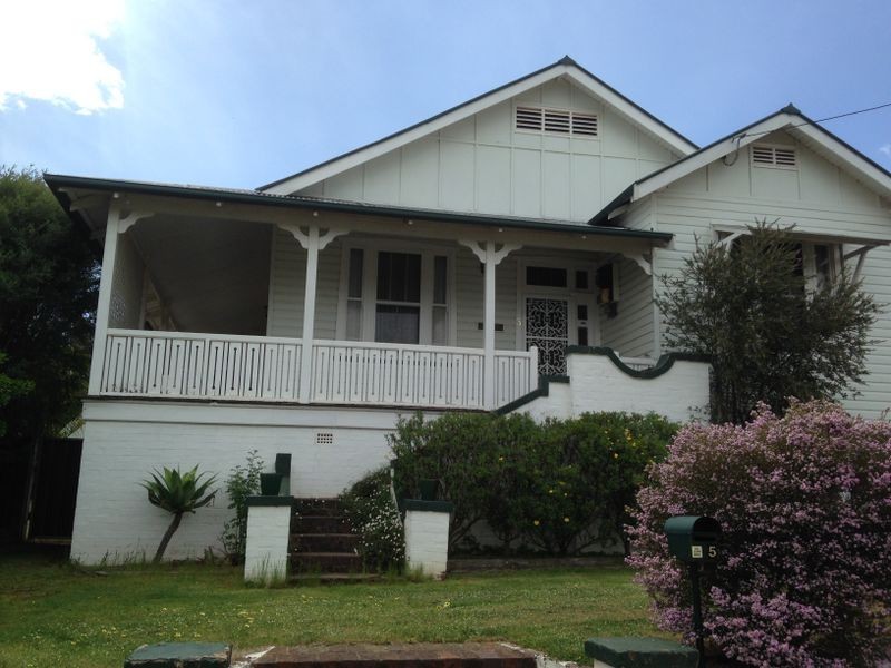 5 Brock Street, Young NSW 2594