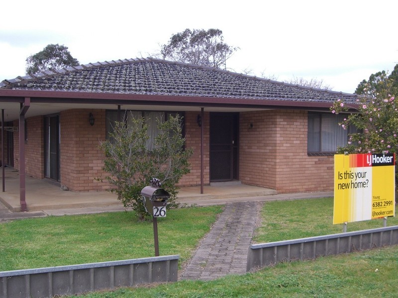 26 Willawong Street, Young NSW 2594