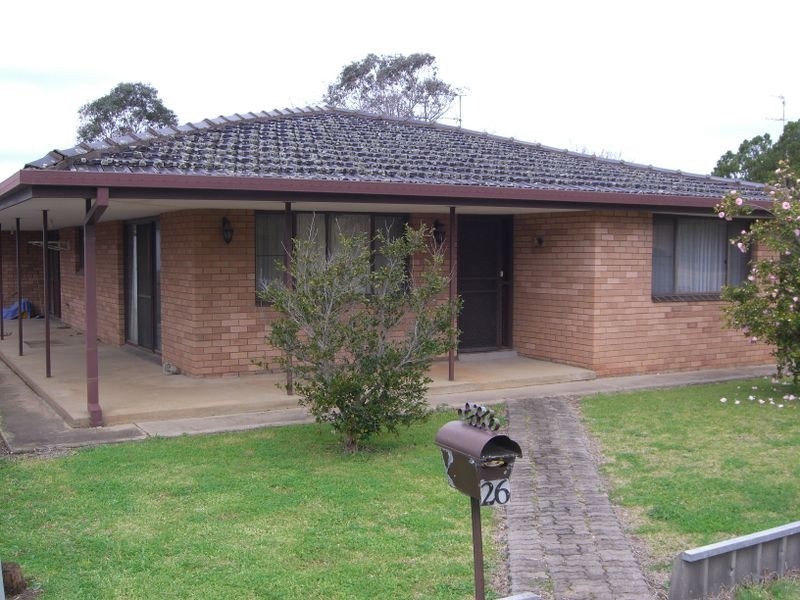 26 Willawong Street, Young NSW 2594