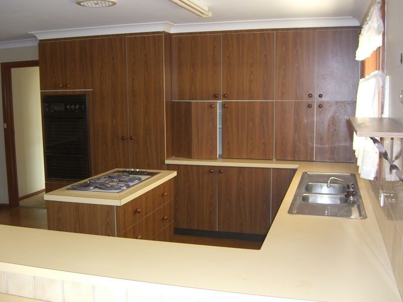 26 Willawong Street, Young NSW 2594