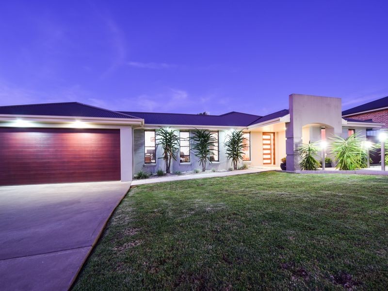 1 Settlers Place, Young NSW 2594
