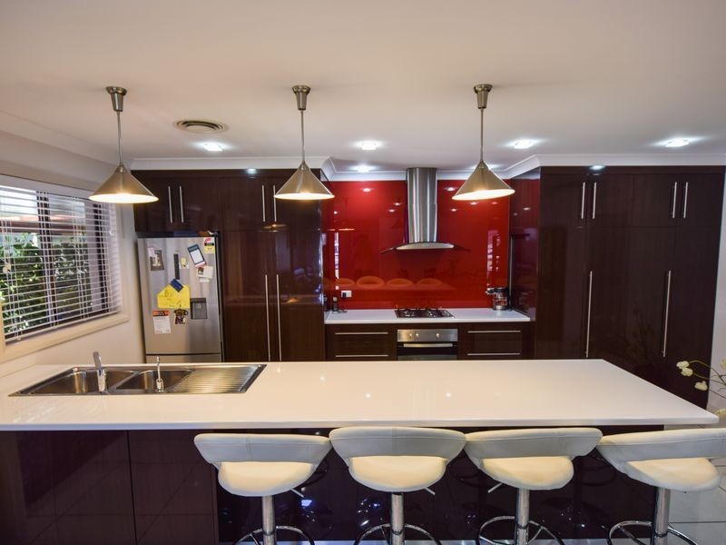 1 Settlers Place, Young NSW 2594