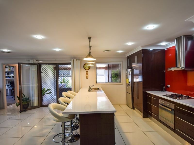 1 Settlers Place, Young NSW 2594