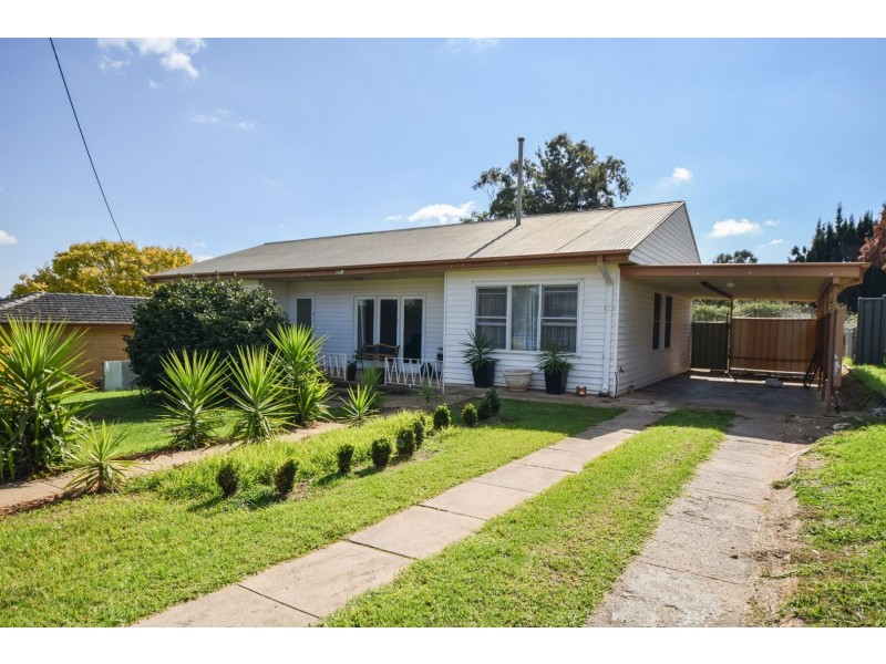 3 Nasmyth Street, Young NSW 2594