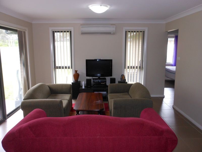 8 Mayoh Place, Young NSW 2594