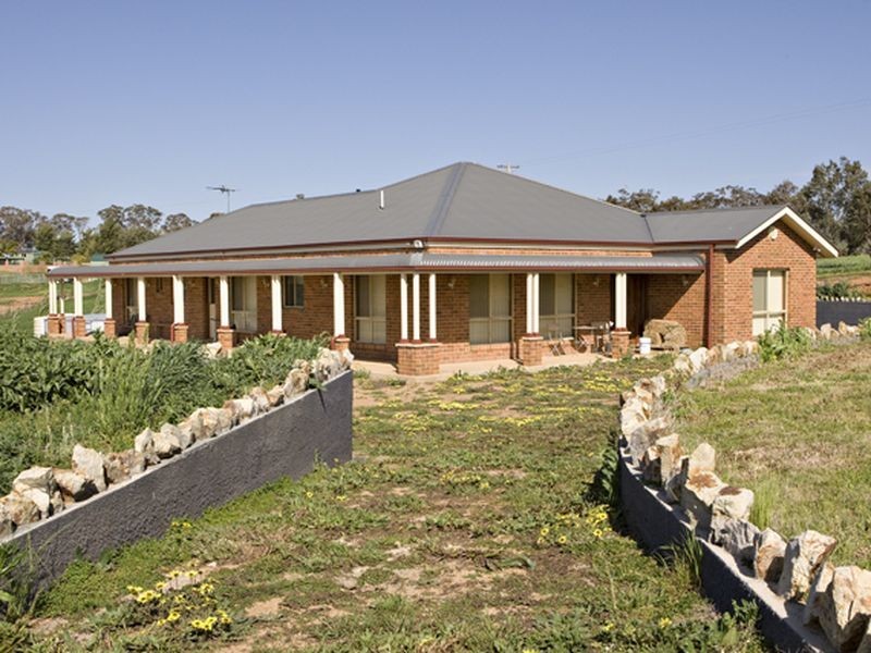 109 Kellys Road, Young NSW 2594