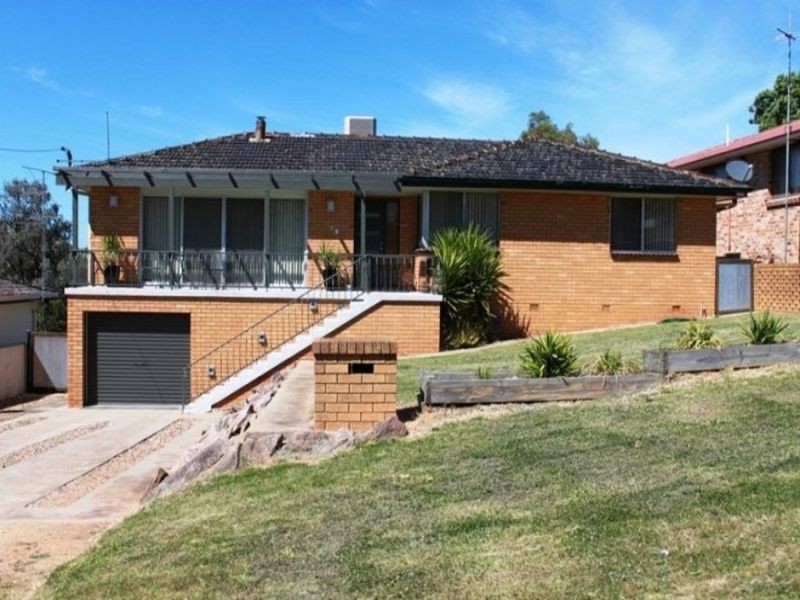 188 William Street, Young NSW 2594