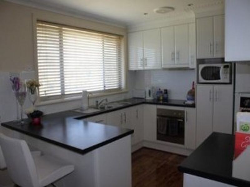 188 William Street, Young NSW 2594