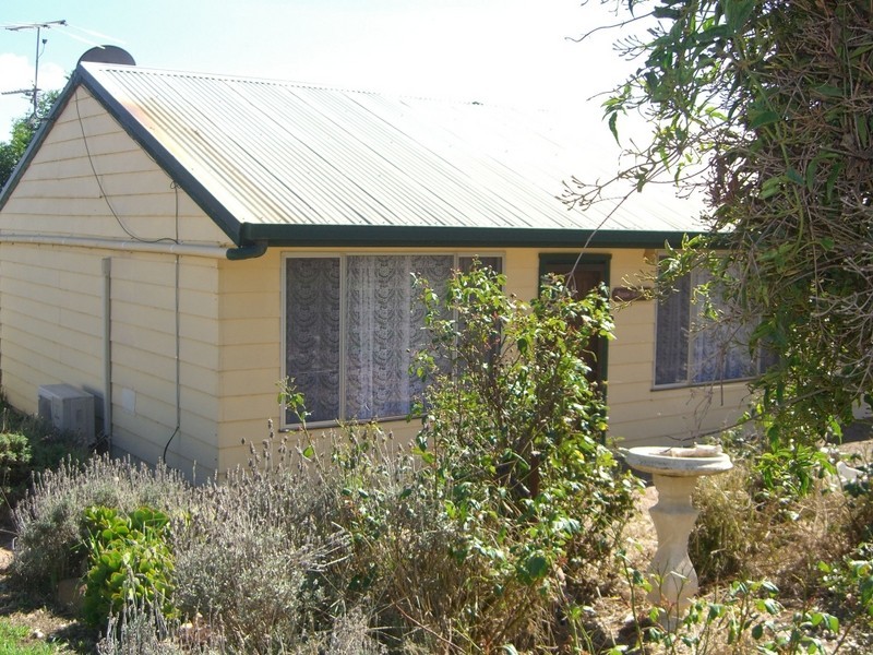 89 Berkley’s Road, Young NSW 2594