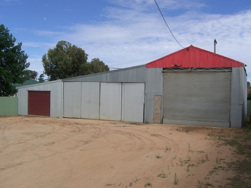 1 Patterson Avenue, Young NSW 2594