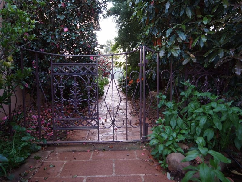 11 White Street, Young NSW 2594