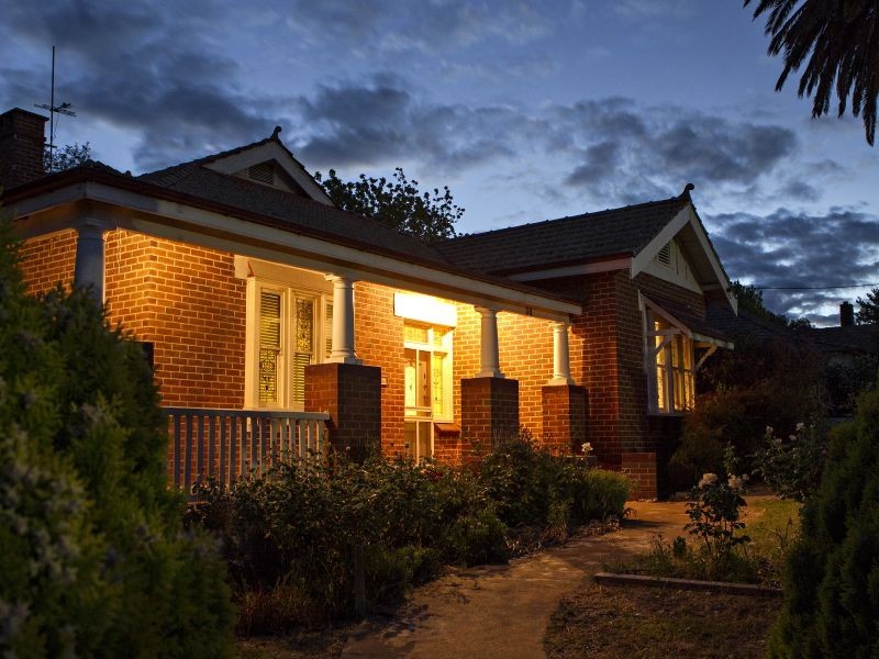 38 Demondrille Street, Young NSW 2594