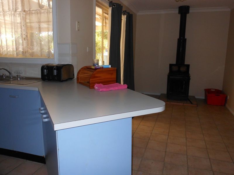 7 Jimmy Noonan Place, Young NSW 2594