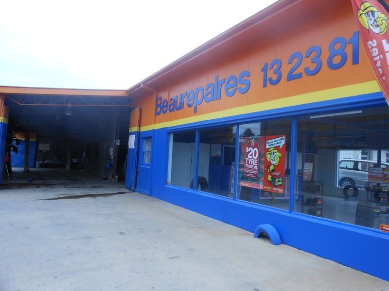 28 Zouch Street, Young NSW 2594