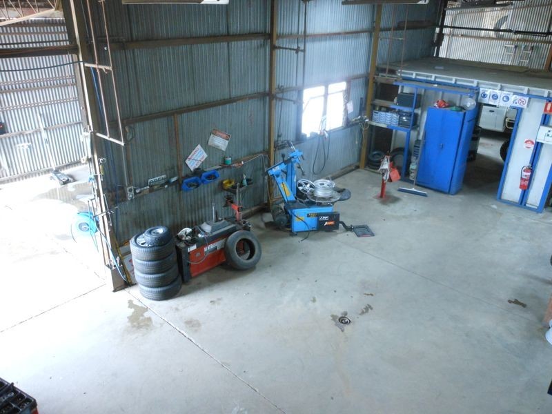 28 Zouch Street, Young NSW 2594