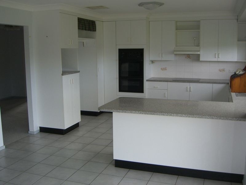 40 Byrne Avenue, Young NSW 2594