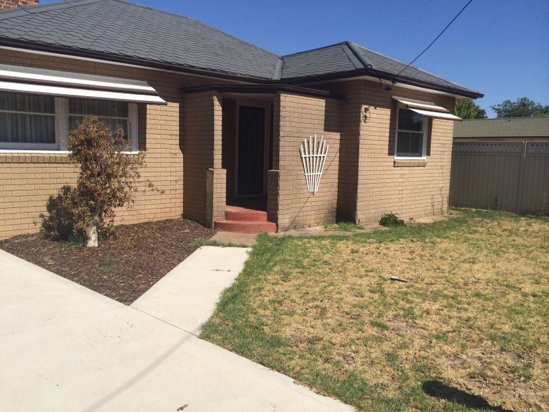 24A Binalong Street, Young NSW 2594