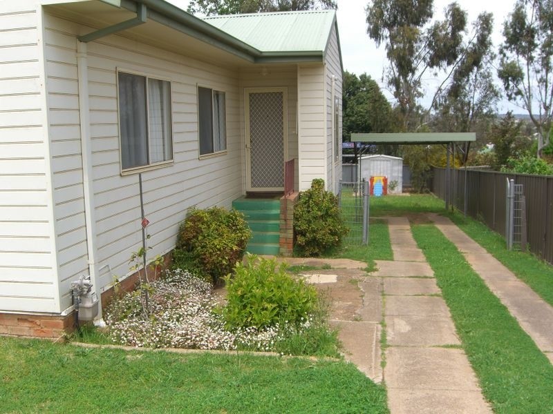 18 Musgrave, Young NSW 2594