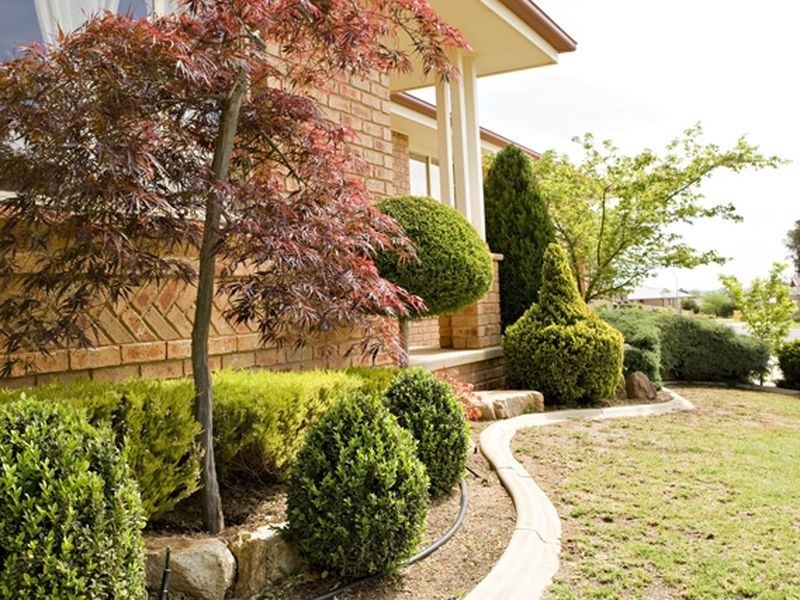 2 Pineview Circuit, Young NSW 2594