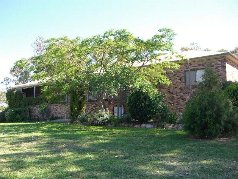 70 Roberts Road, Young NSW 2594