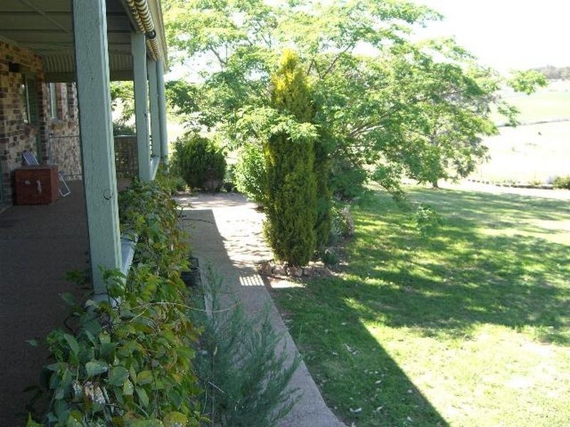 70 Roberts Road, Young NSW 2594