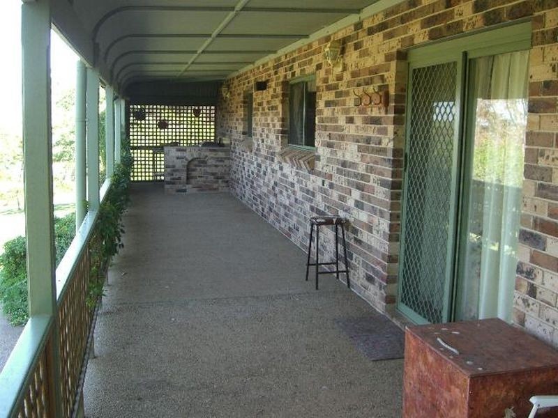 70 Roberts Road, Young NSW 2594