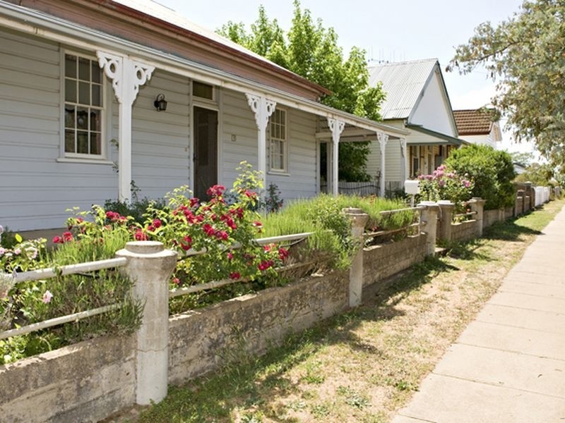 131 Albury Street, Harden NSW 2587