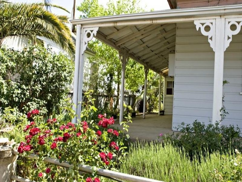 131 Albury Street, Harden NSW 2587