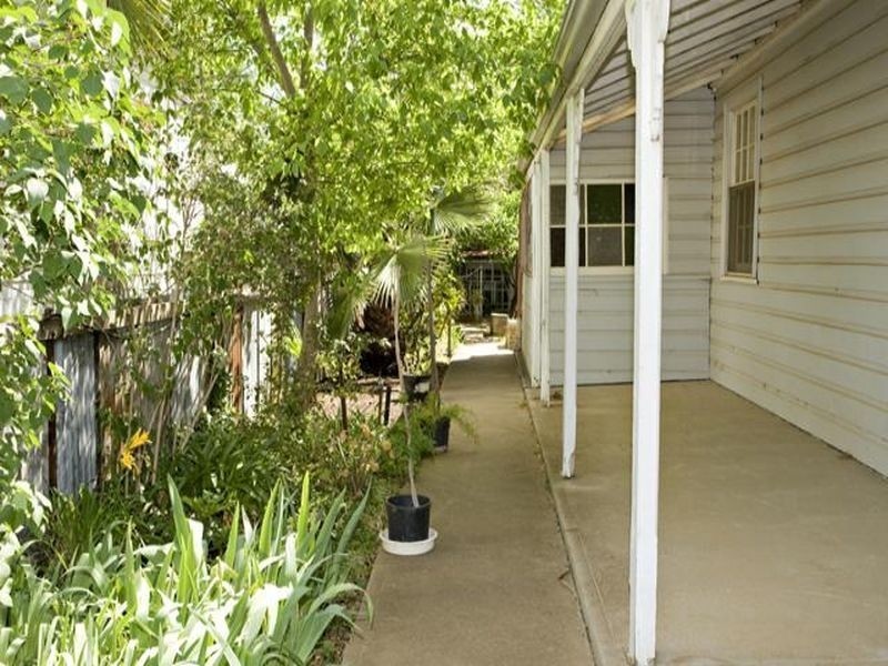 131 Albury Street, Harden NSW 2587