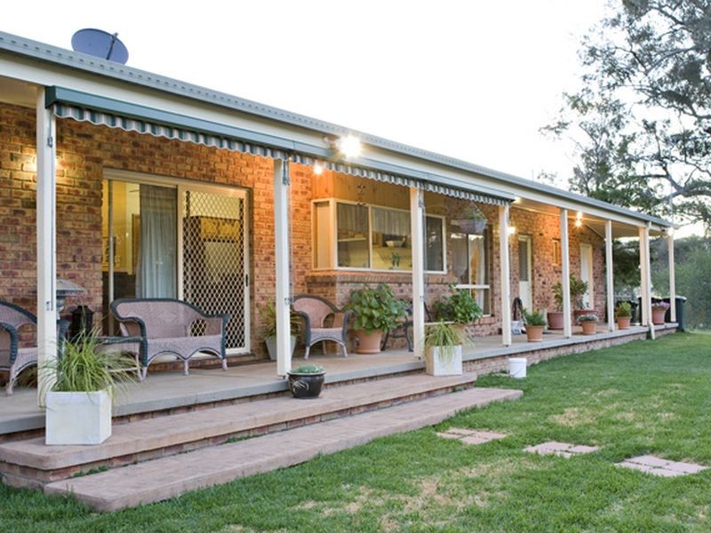 226 Willawong Street, Young NSW 2594