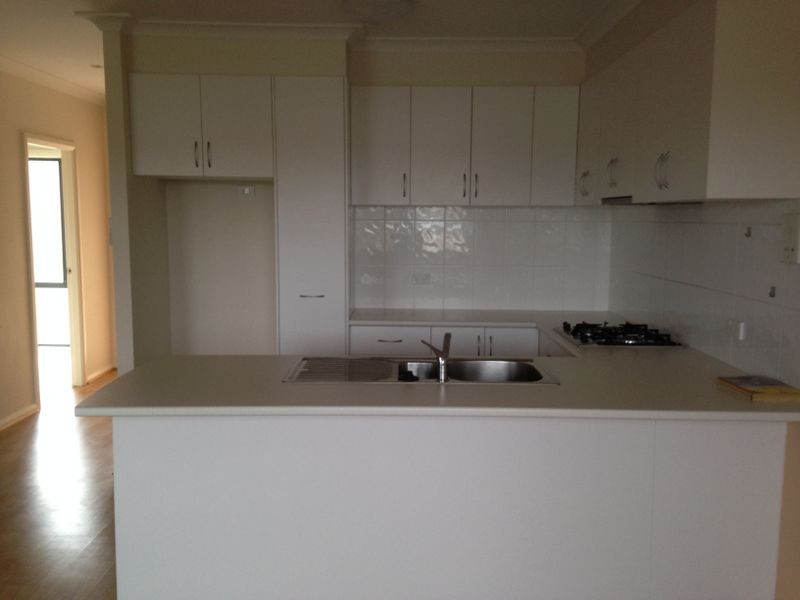 Unit 6 157 William Street, Young NSW 2594
