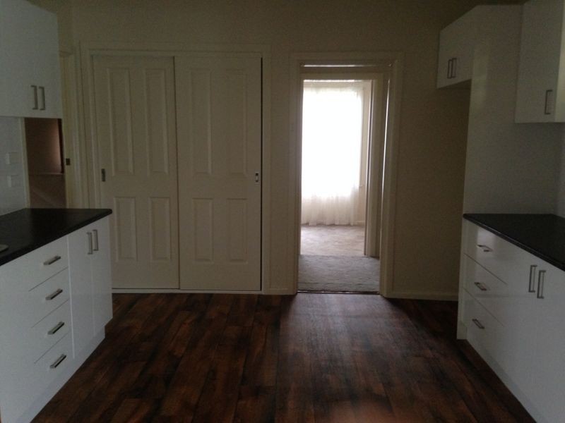 98 Wombat Street, Young NSW 2594