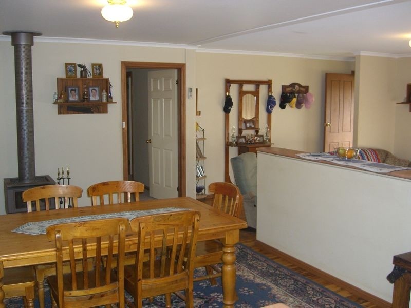 48 Saines Estate Road, Young NSW 2594