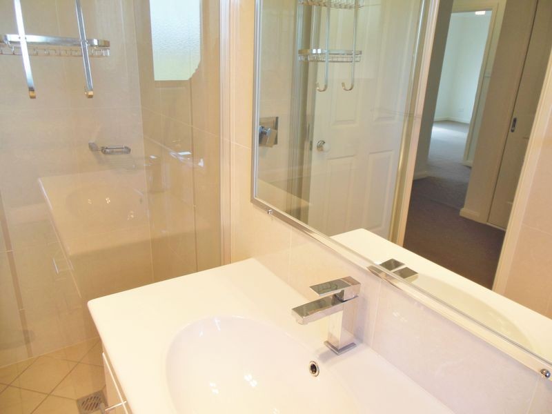 55B Templemore, Young NSW 2594