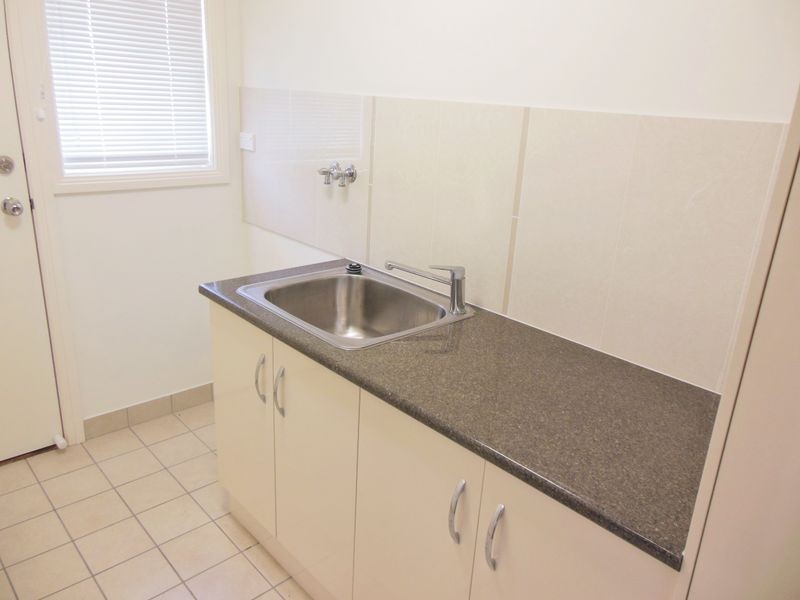 55B Templemore, Young NSW 2594