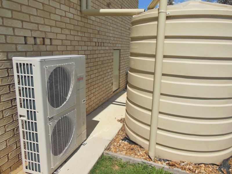 55B Templemore, Young NSW 2594