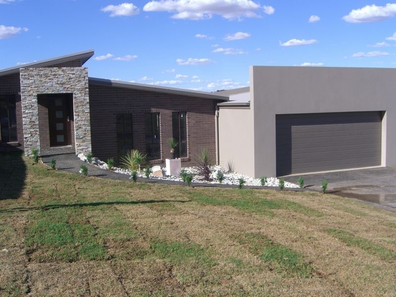 2 Jordan Place, Young NSW 2594