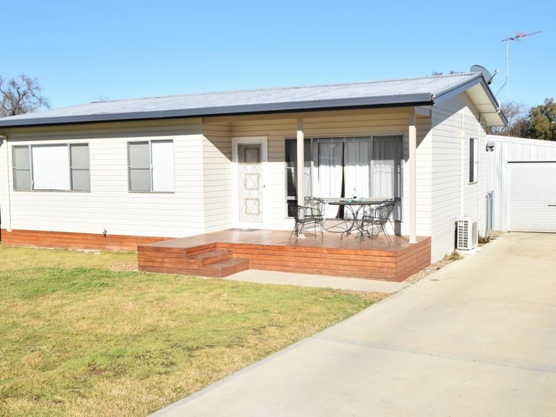 5 Lachlan Close, Young NSW 2594