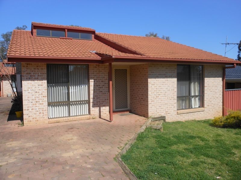 1/15 Watson Street, Young NSW 2594