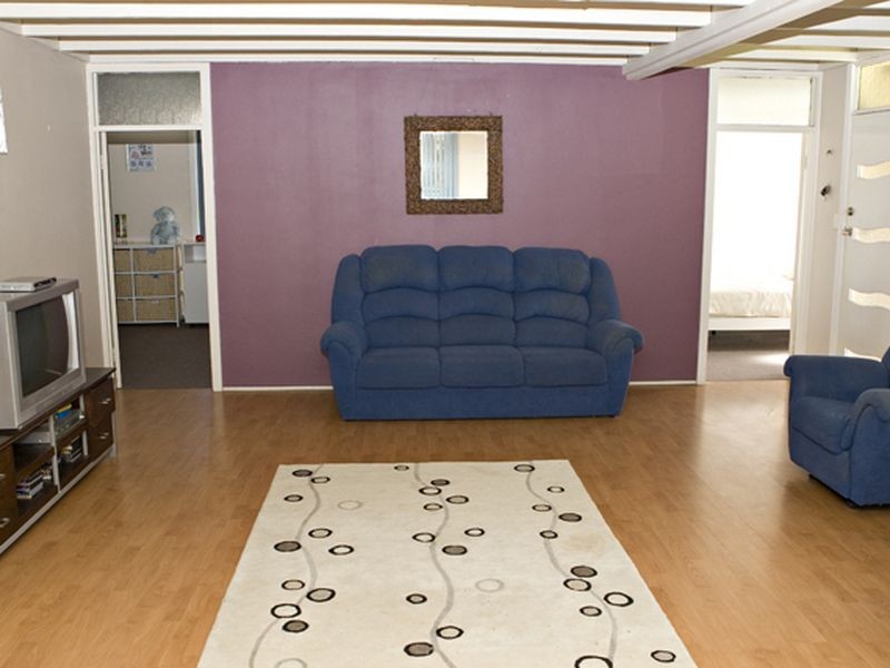 15 Willawong Street, Young NSW 2594