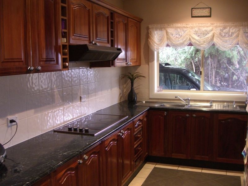 4 McLerie, Young NSW 2594