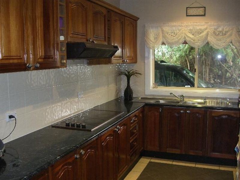 4 McLerie, Young NSW 2594