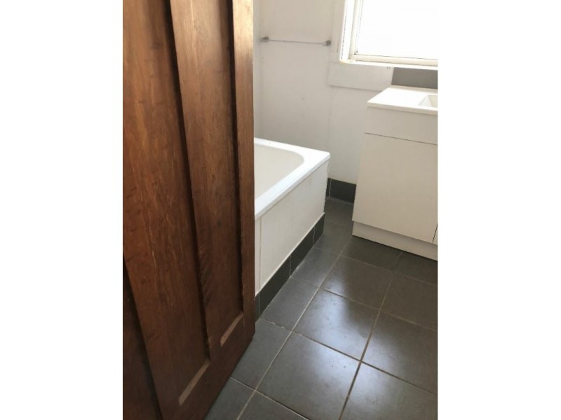 99 William Street, Young NSW 2594