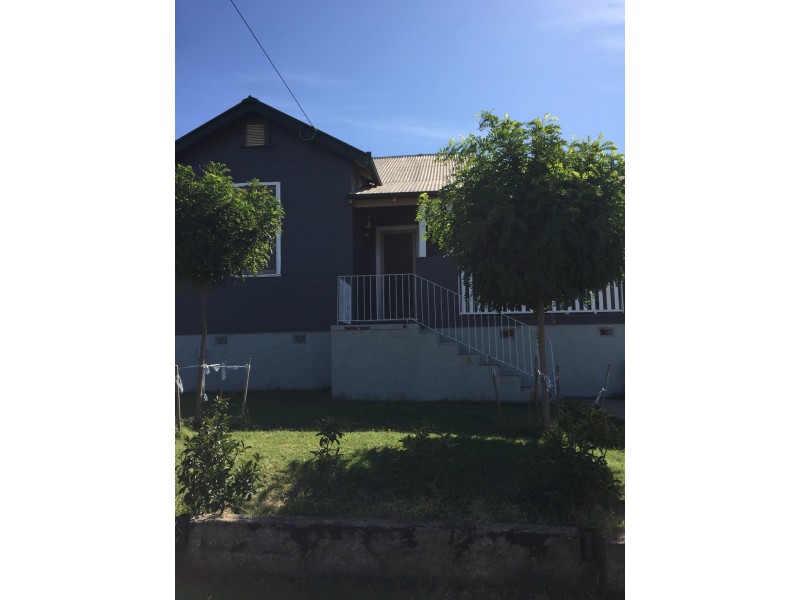 99 William Street, Young NSW 2594