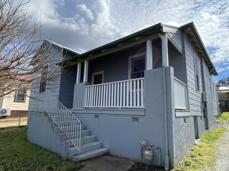 99 William Street, Young NSW 2594