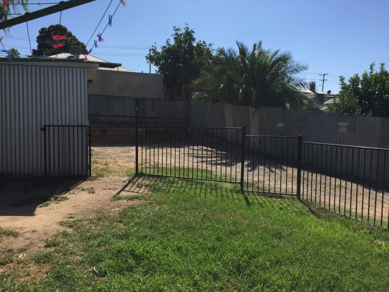 99 William Street, Young NSW 2594