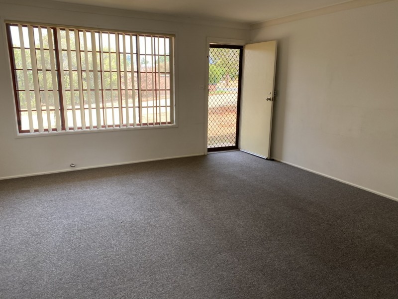 Unit 1/17 Miro Street, Young NSW 2594