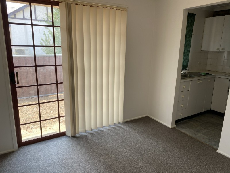 Unit 1/17 Miro Street, Young NSW 2594