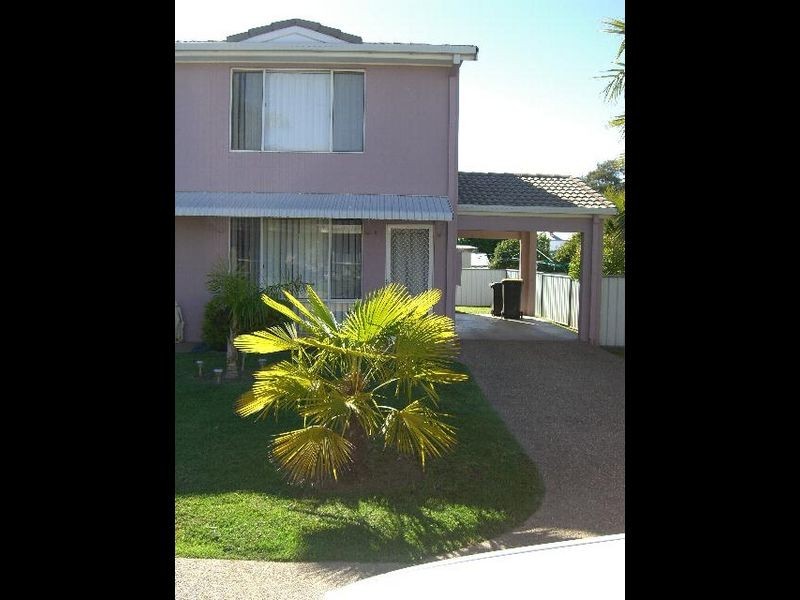 Unit 3/77 Edwards Street, Young NSW 2594